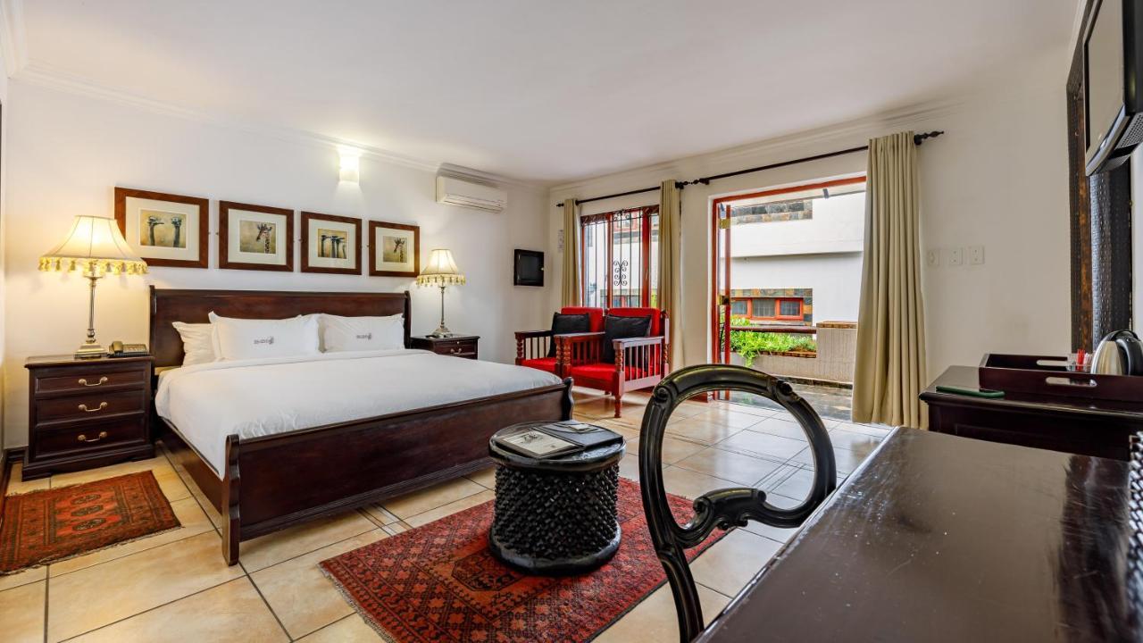 Zulu Nyala Country Manor Hotel Johannesburg Buitenkant foto