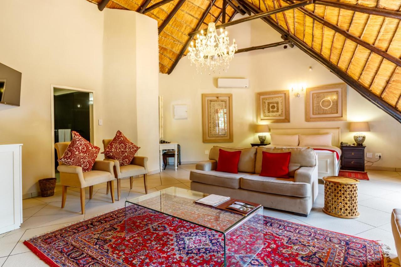 Zulu Nyala Country Manor Hotel Johannesburg Buitenkant foto