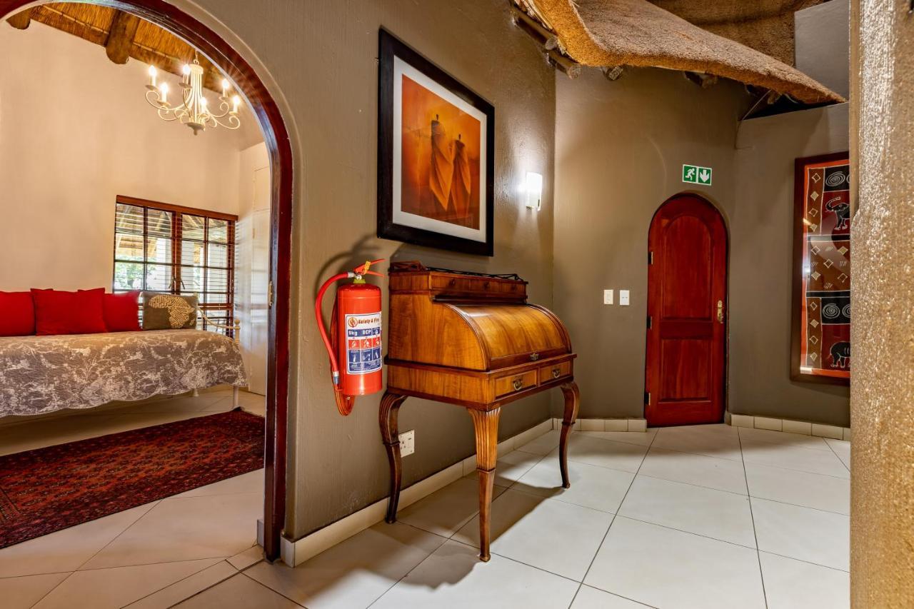 Zulu Nyala Country Manor Hotel Johannesburg Buitenkant foto