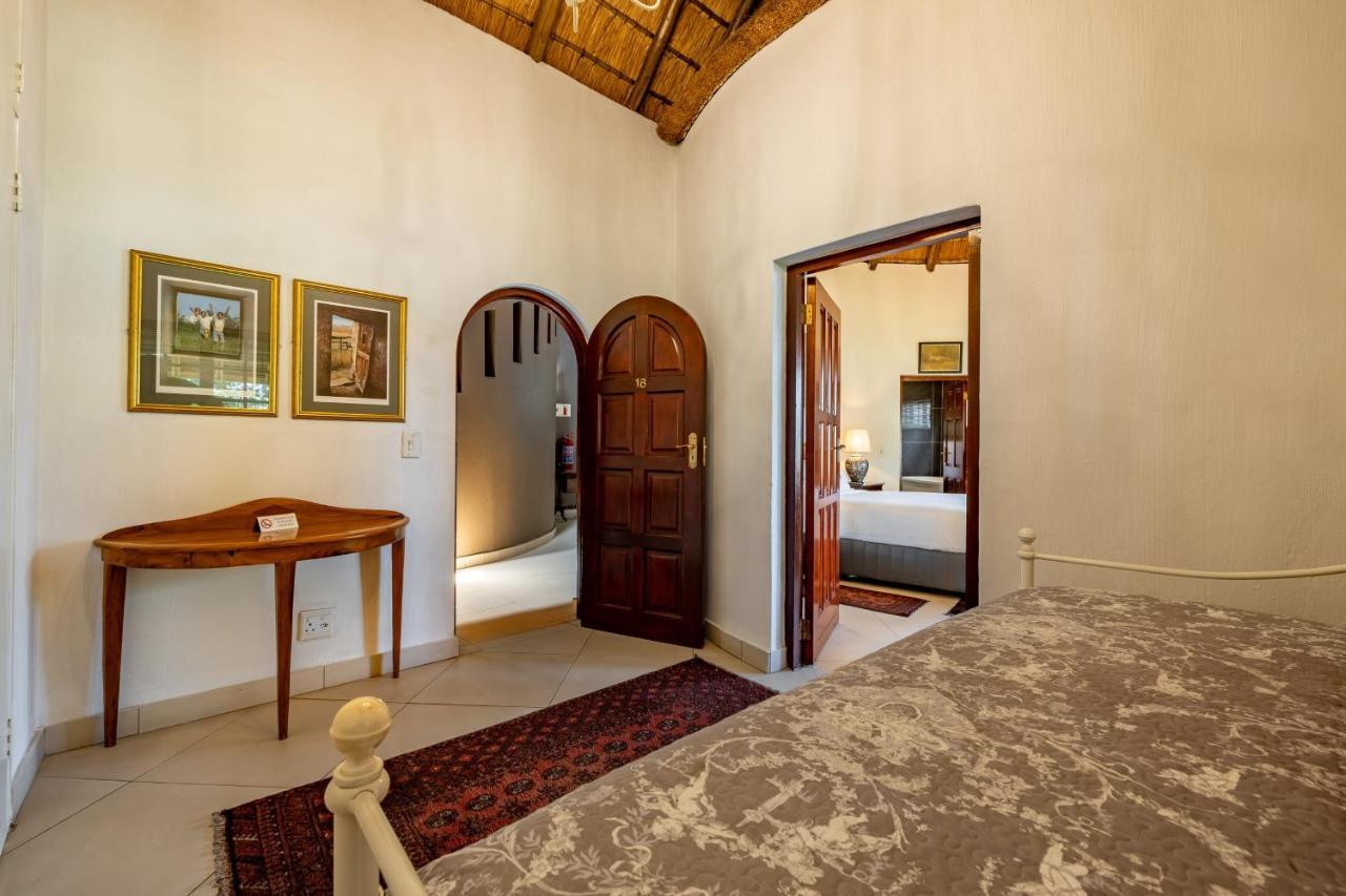Zulu Nyala Country Manor Hotel Johannesburg Buitenkant foto