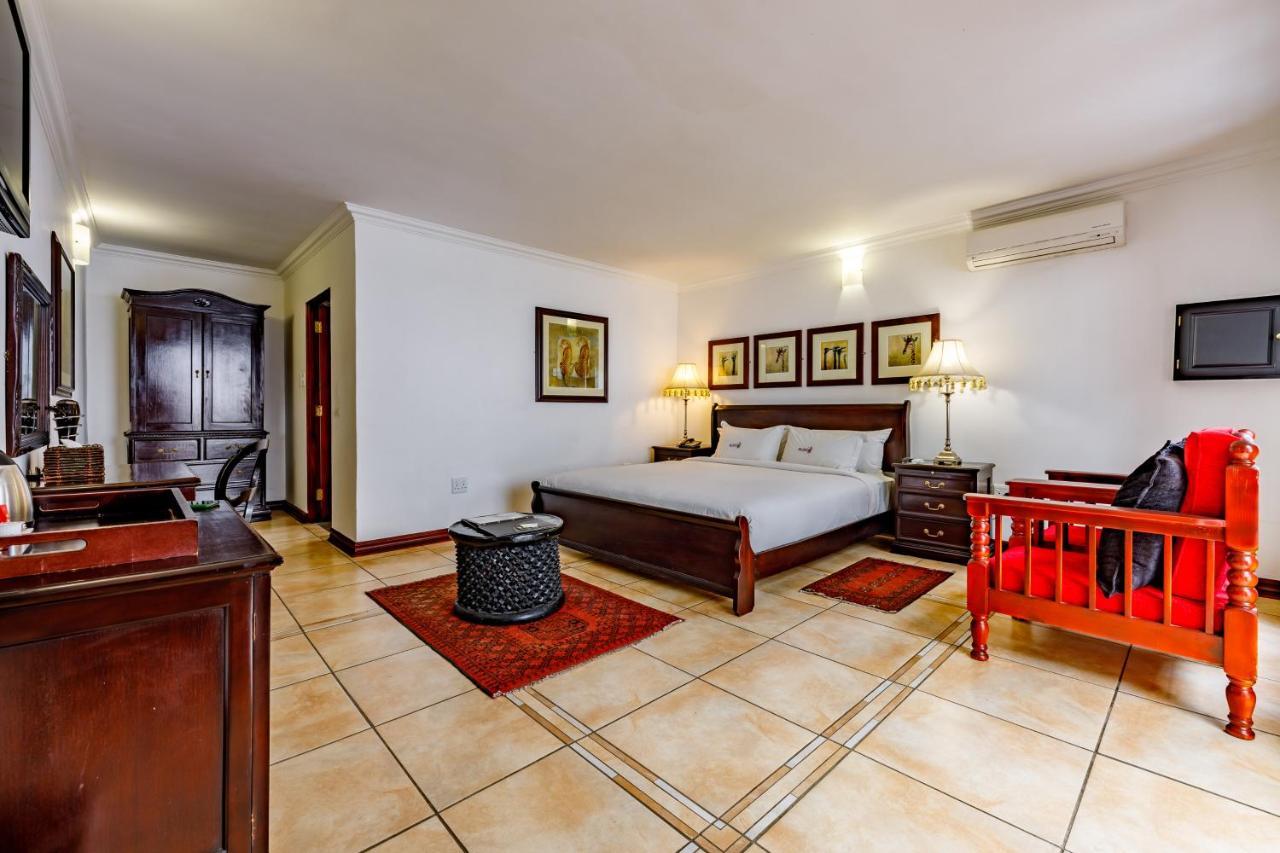 Zulu Nyala Country Manor Hotel Johannesburg Buitenkant foto