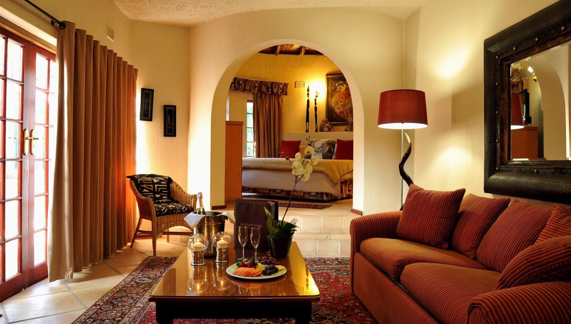 Zulu Nyala Country Manor Hotel Johannesburg Buitenkant foto