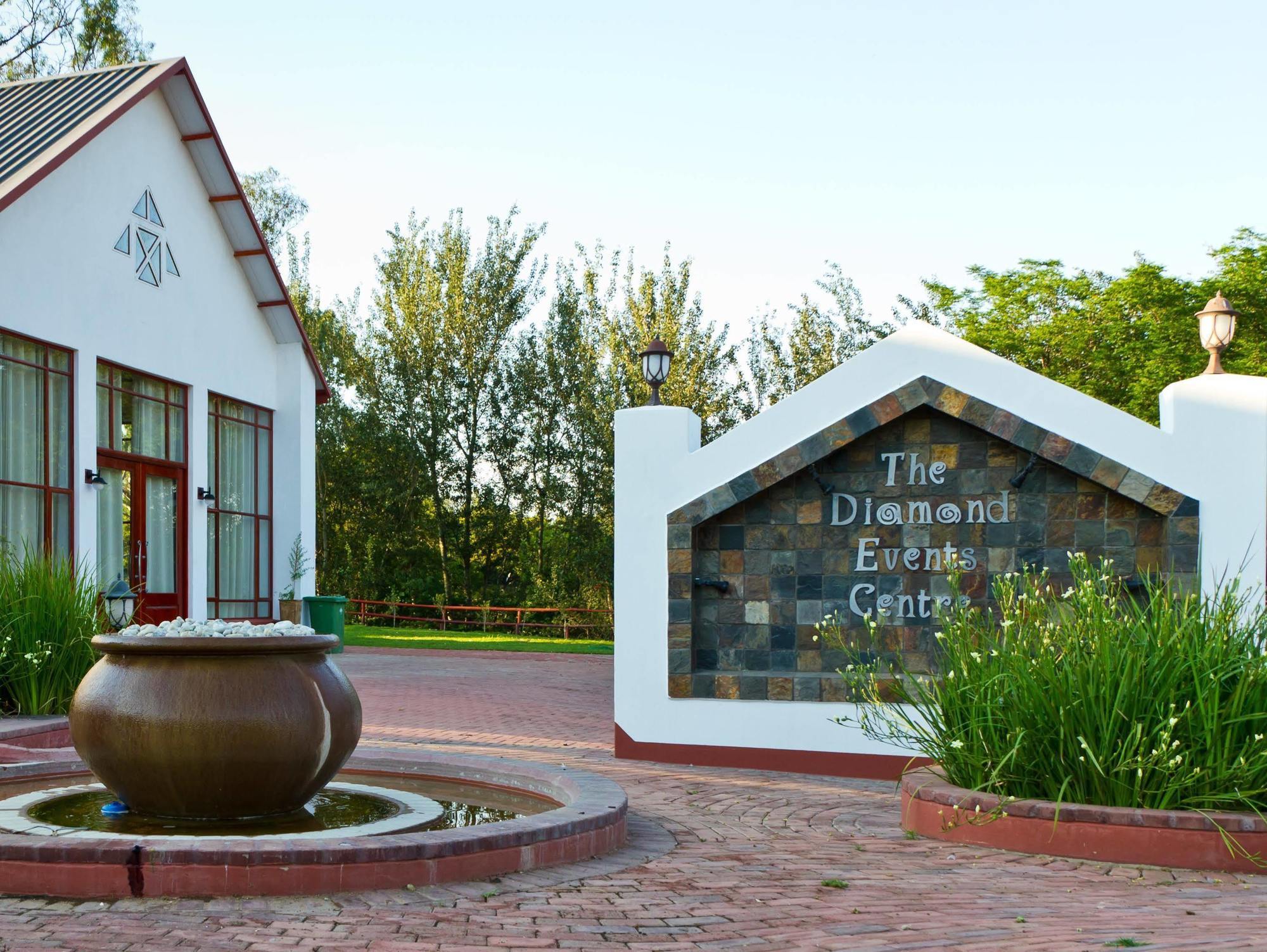 Zulu Nyala Country Manor Hotel Johannesburg Buitenkant foto