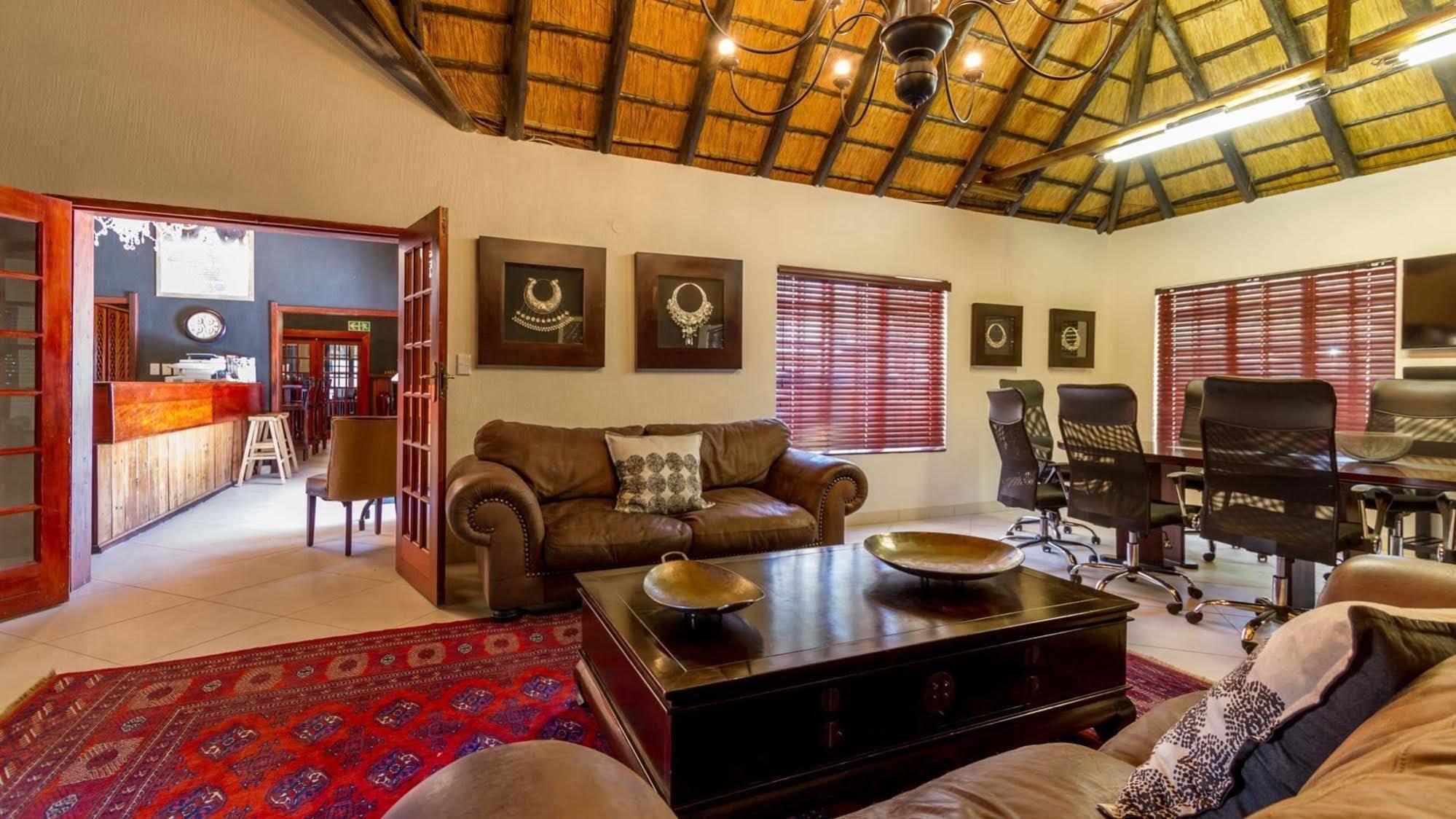 Zulu Nyala Country Manor Hotel Johannesburg Buitenkant foto