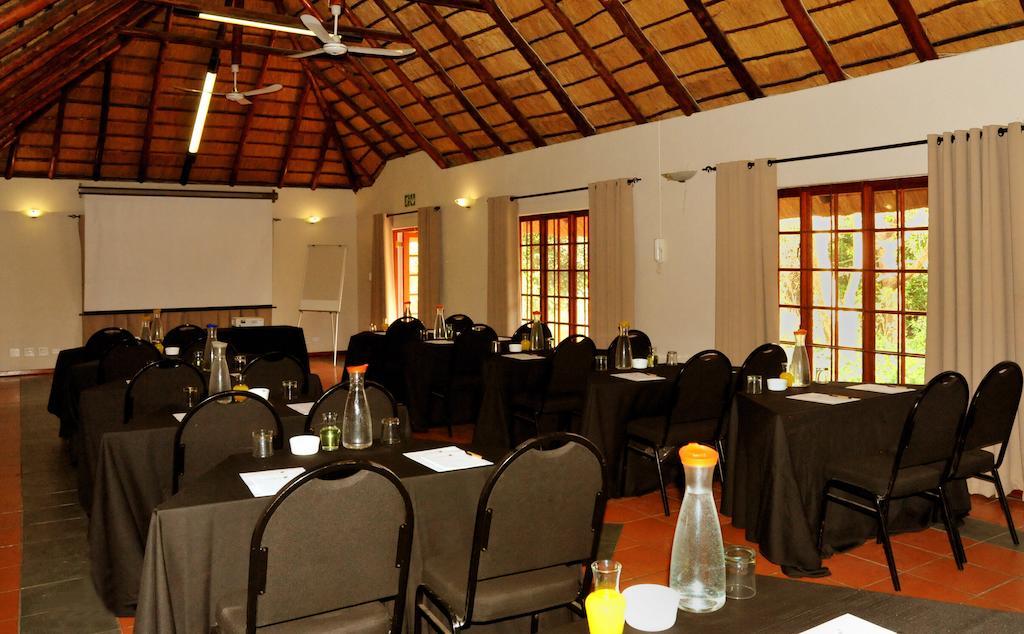 Zulu Nyala Country Manor Hotel Johannesburg Buitenkant foto